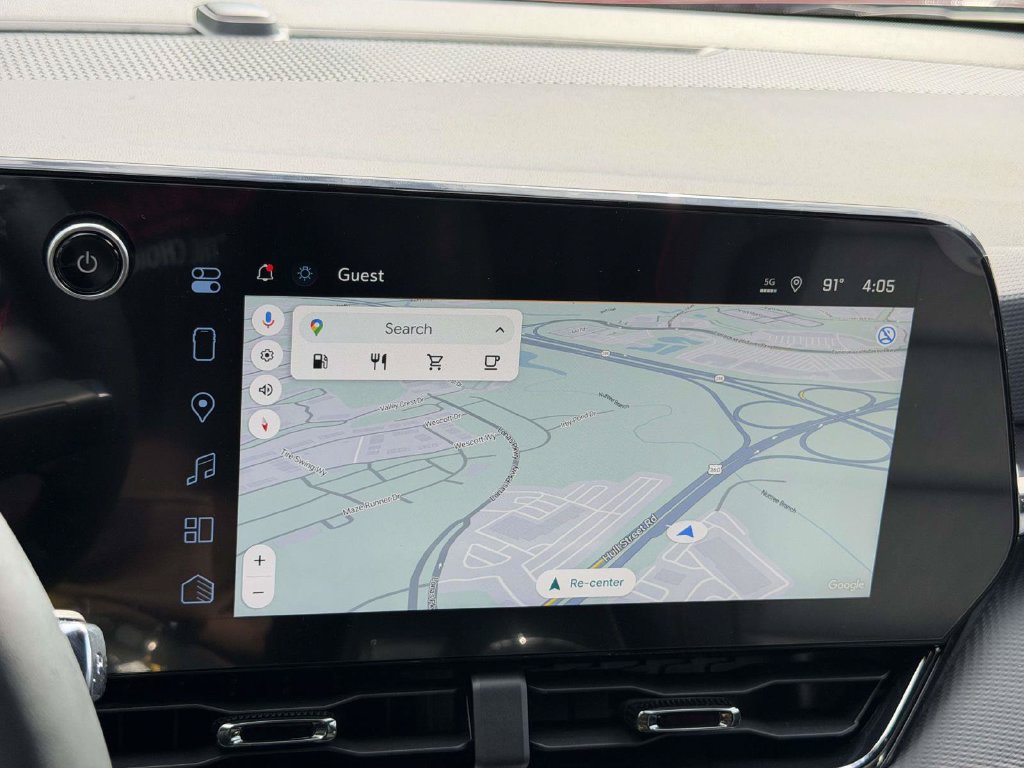 New 2027 Chevrolet Equinox RS w/ Safety and Technology Package FWD image 4