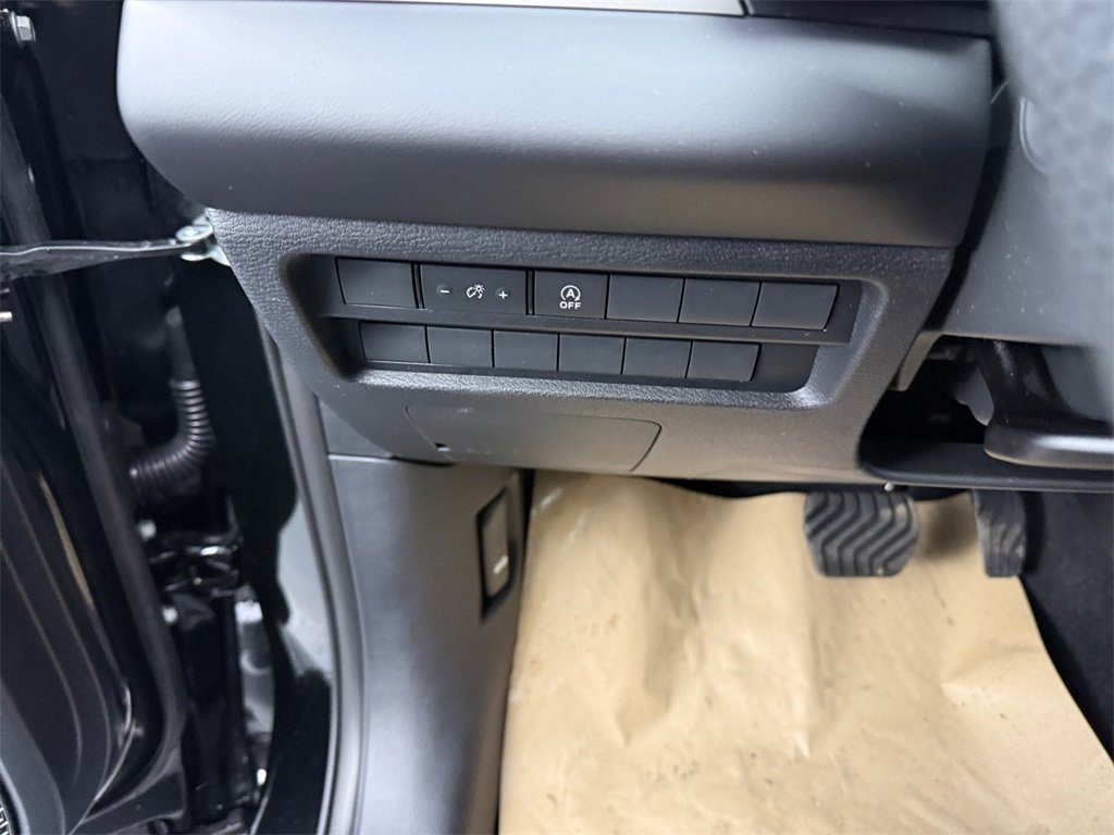 New 2026 Mitsubishi Outlander ES image 28