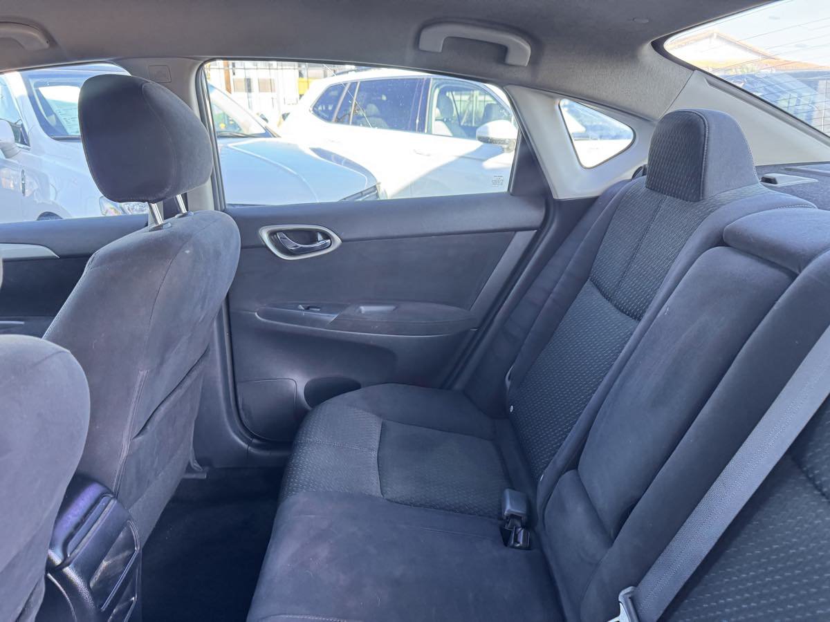 Used 2015 Nissan Sentra SR FWD image 26