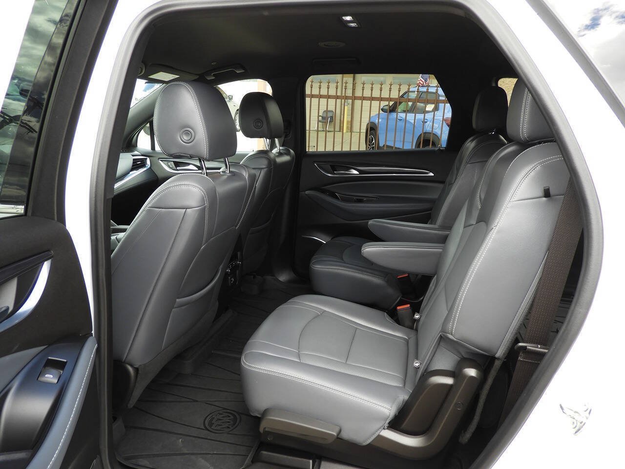 Used 2022 Buick Enclave Essence w/ Trailering Package, 5000 lbs. FWD image 22