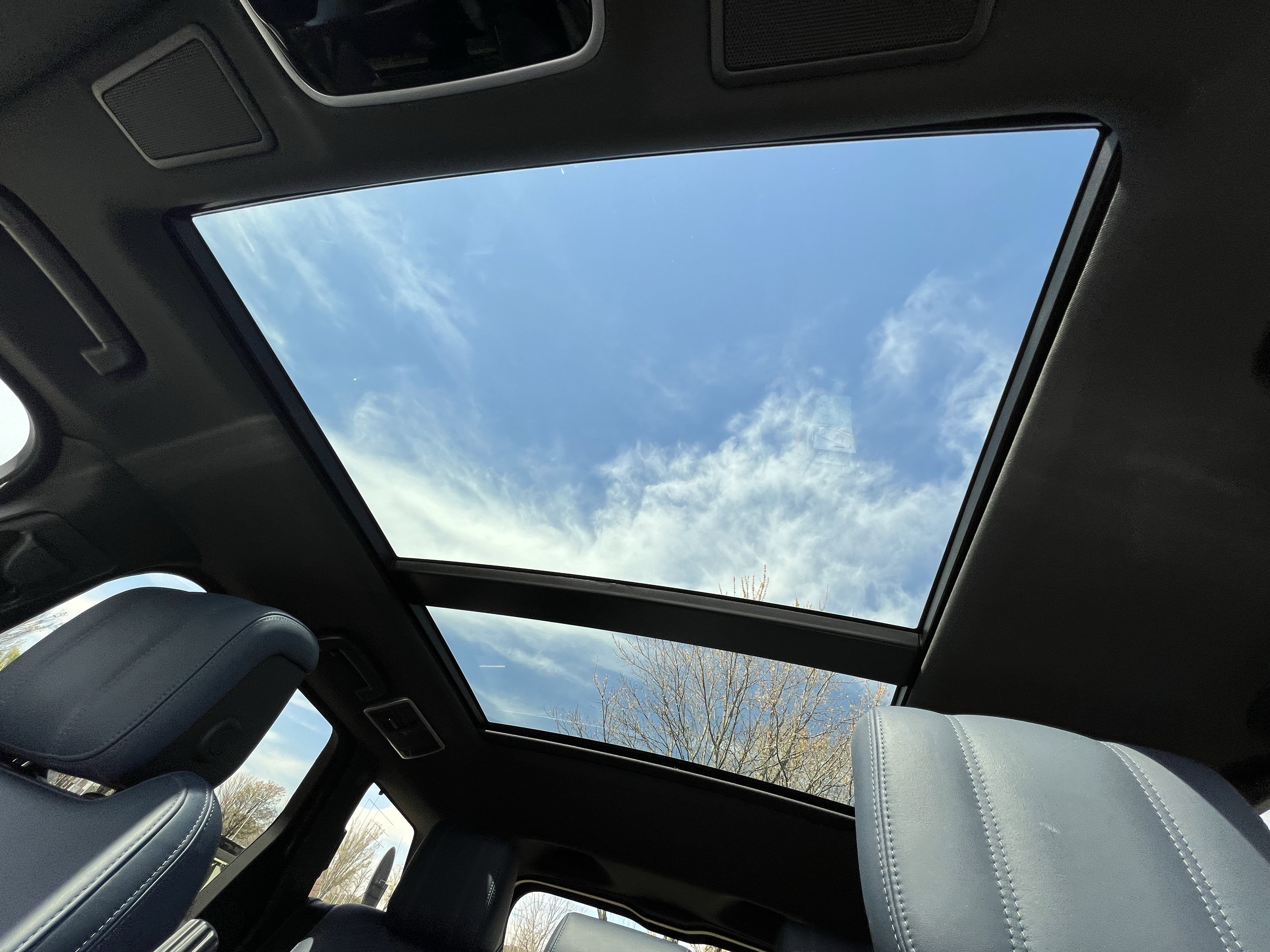 Used 2022 Land Rover Range Rover Sport HST image 28