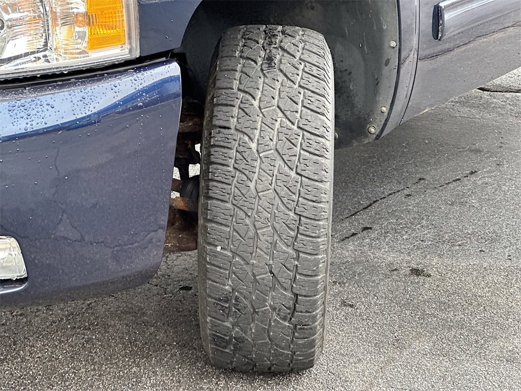 Used 2011 Chevrolet Silverado 1500 LT w/ Interior Plus Package image 22