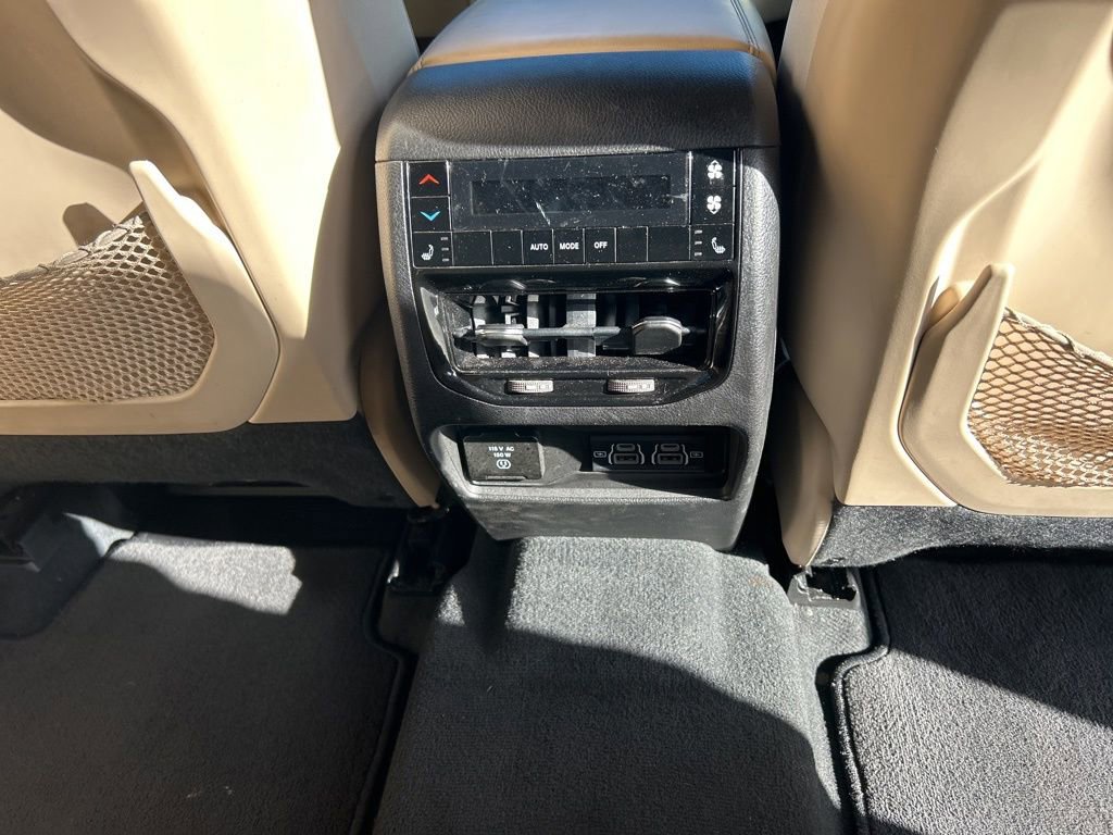 Certified 2023 Jeep Grand Cherokee L Limited w/ Luxury Tech Group II image 28