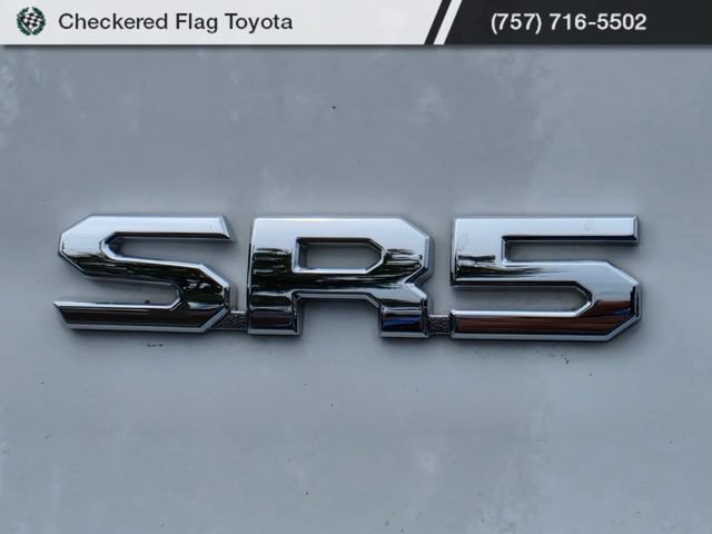 Used 2022 Toyota Tundra SR5 w/ SR5 Convenience Package AWD/4WD image 19