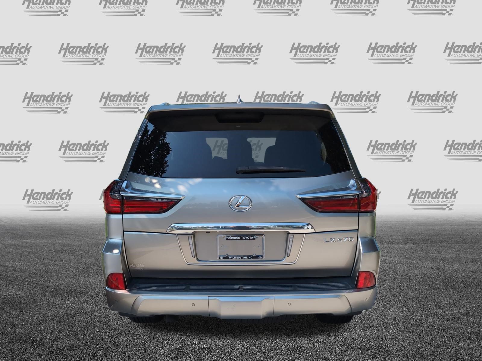 Certified 2020 Lexus LX 570 4WD w/ Luxury Package image 9
