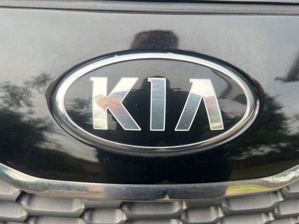 Certified 2016 Kia Forte LX image 32