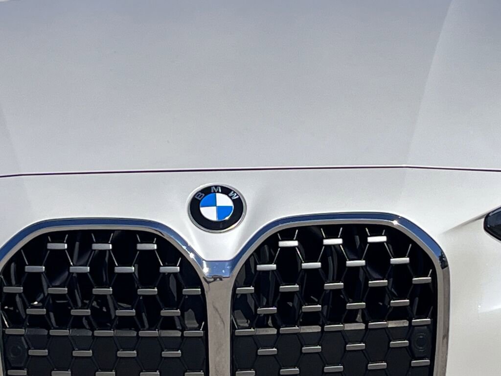 Used 2021 BMW 430i Coupe w/ Convenience Package image 9