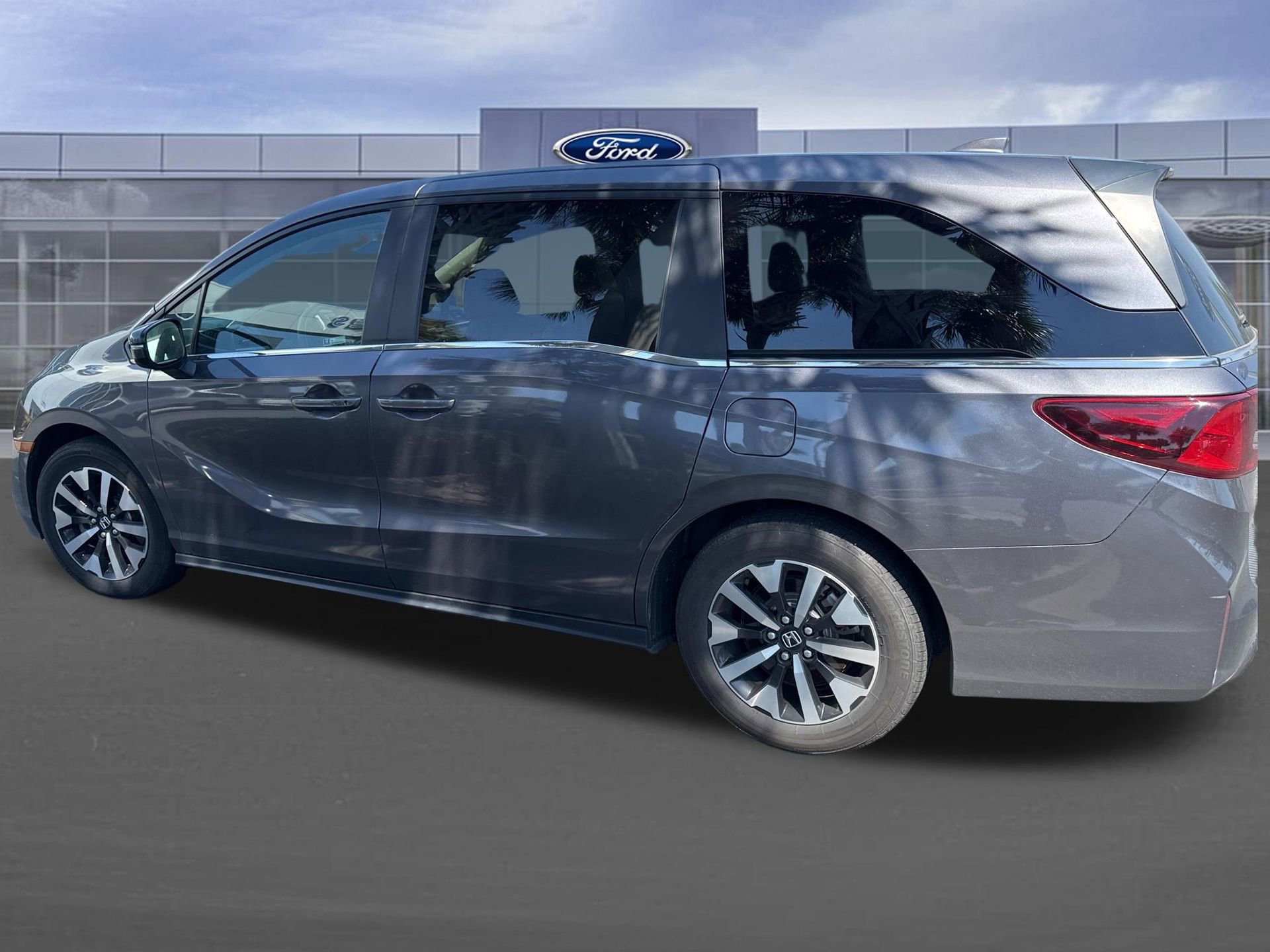 Used 2025 Honda Odyssey EX-L image 7