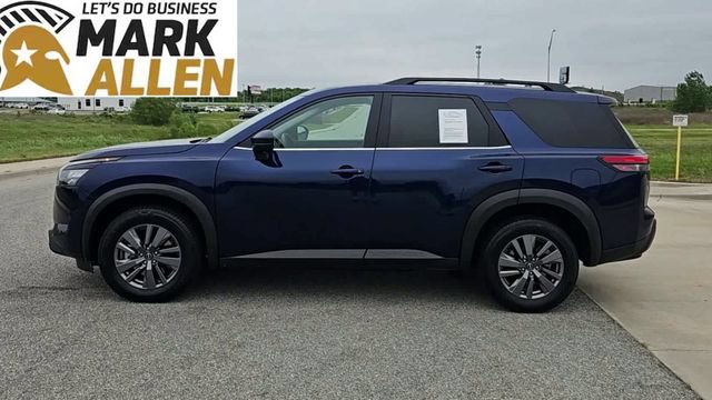 Used 2025 Nissan Pathfinder SV AWD/4WD image 5