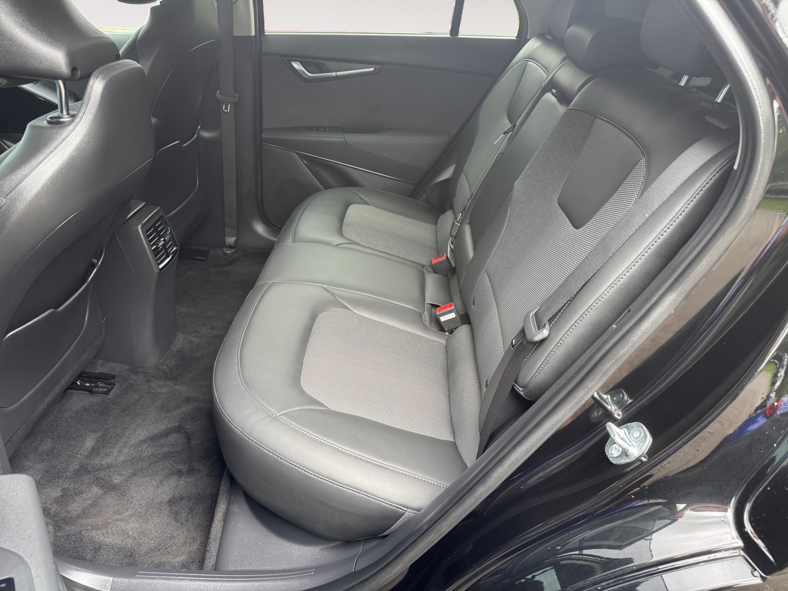 Used 2023 Chevrolet Malibu LT FWD image 13