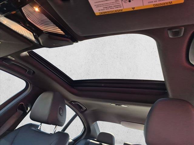 Used 2020 BMW 330i Sedan w/ Convenience Package RWD image 16
