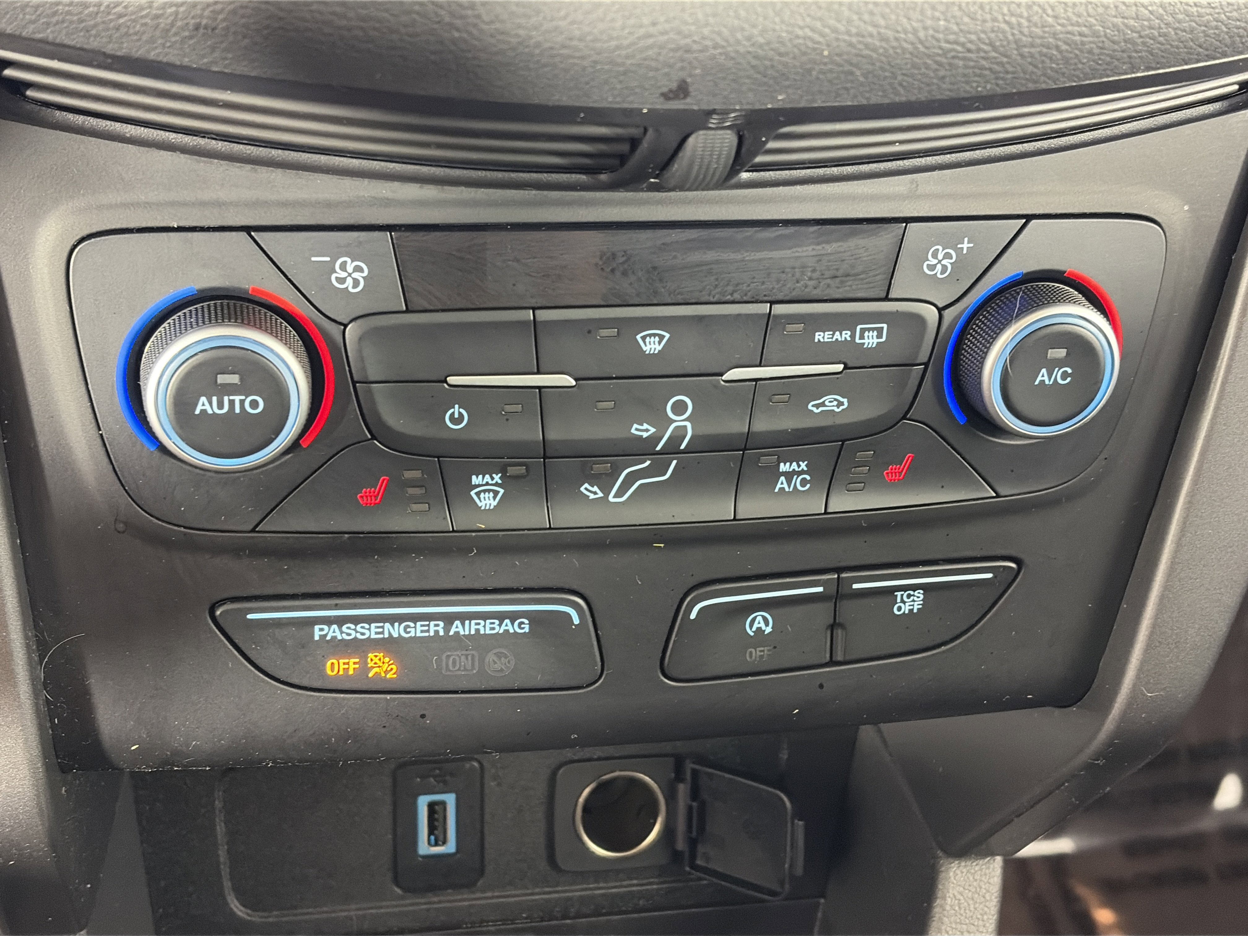 Used 2018 Ford Escape SEL AWD/4WD image 21