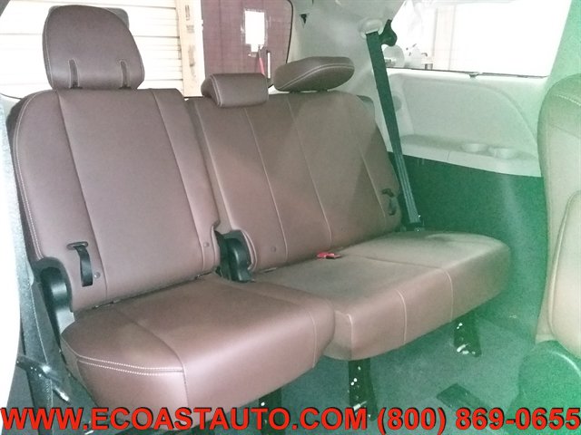 Used 2017 Toyota Sienna Limited AWD/4WD image 16