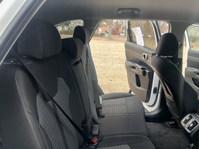 Certified 2023 Kia Sorento LX image 39