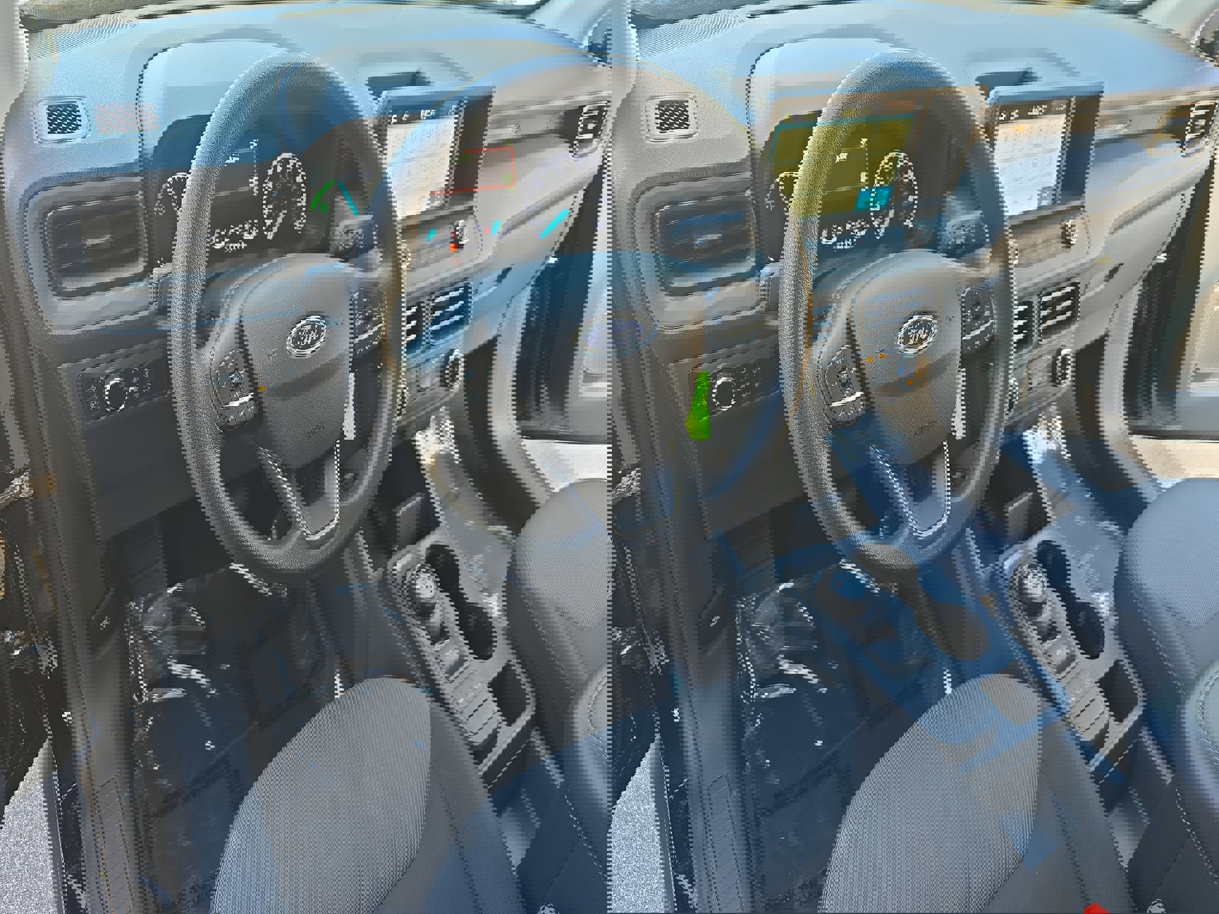 Used 2023 Ford Maverick XL image 17