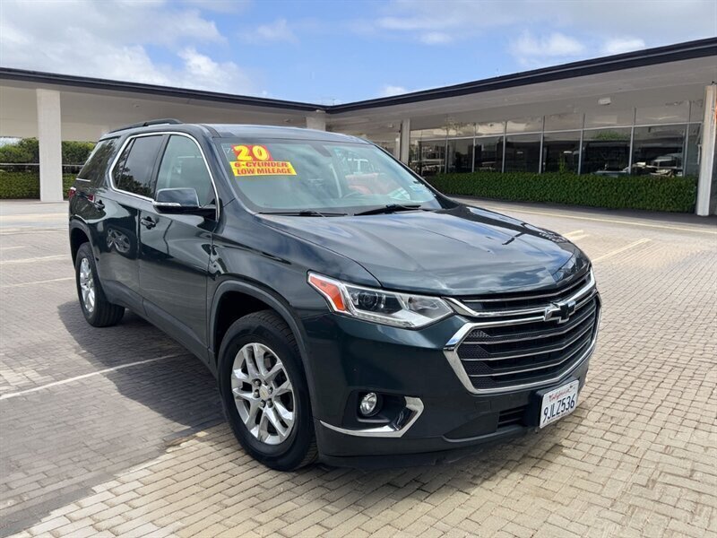 Used 2020 Chevrolet Traverse LT FWD image 4