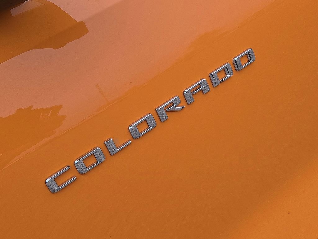 Used 2025 Chevrolet Colorado Z71 w/ Technology Package image 11