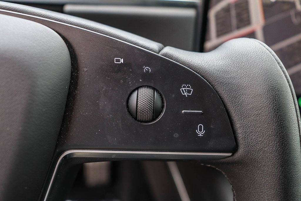 Used 2021 Tesla Model S Plaid image 19