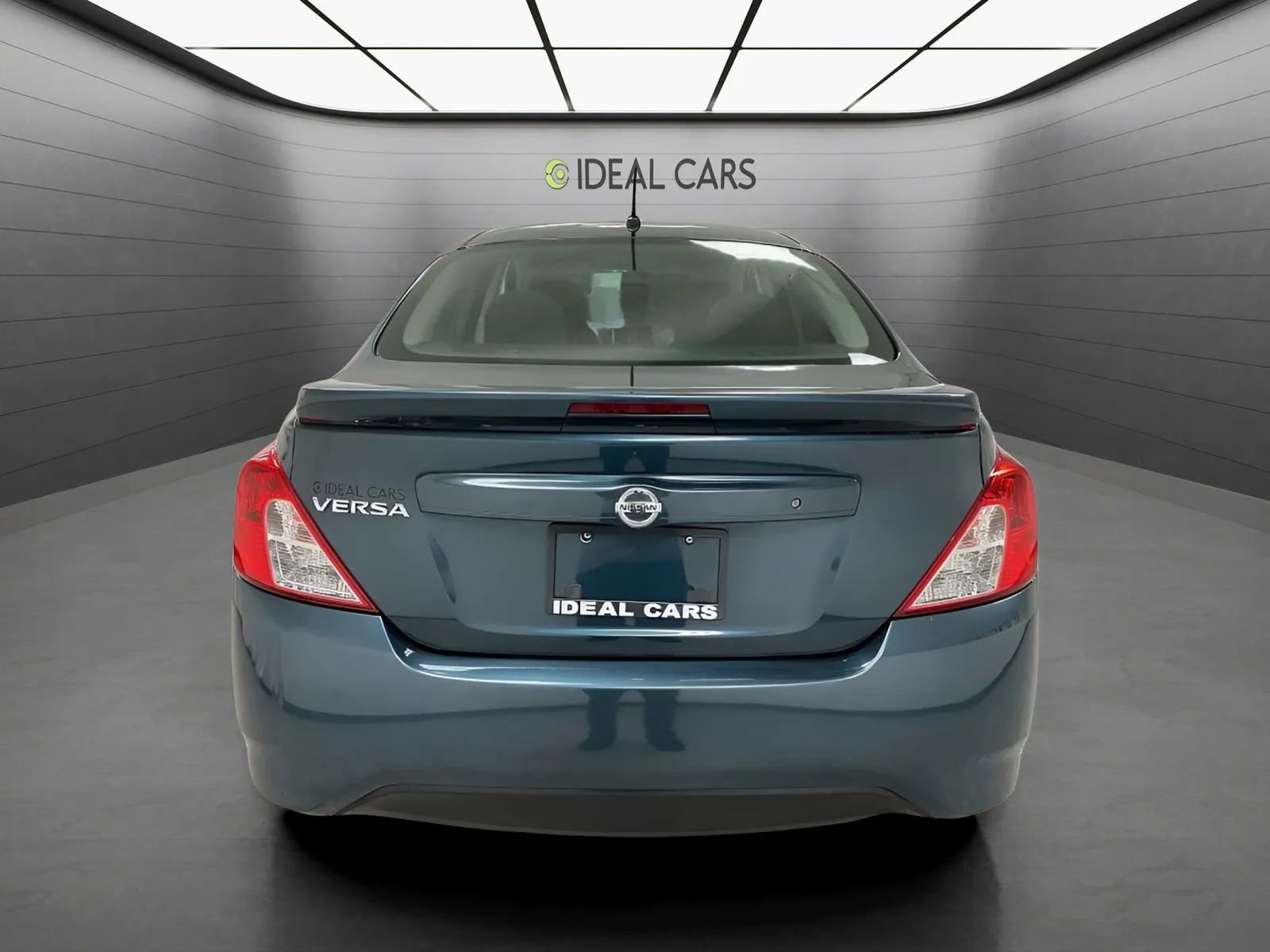 Used 2017 Nissan Versa S Plus FWD image 6