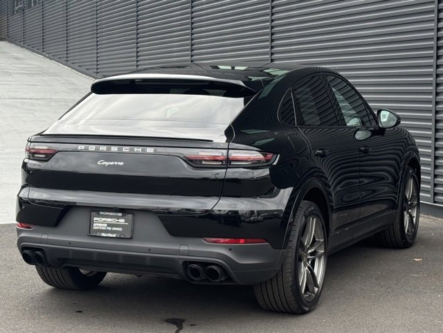 Certified 2022 Porsche Cayenne Coupe image 7