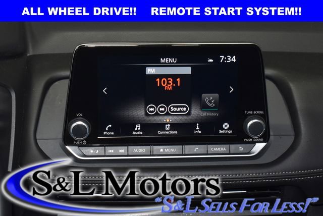 Used 2025 Nissan Rogue SV AWD/4WD image 17