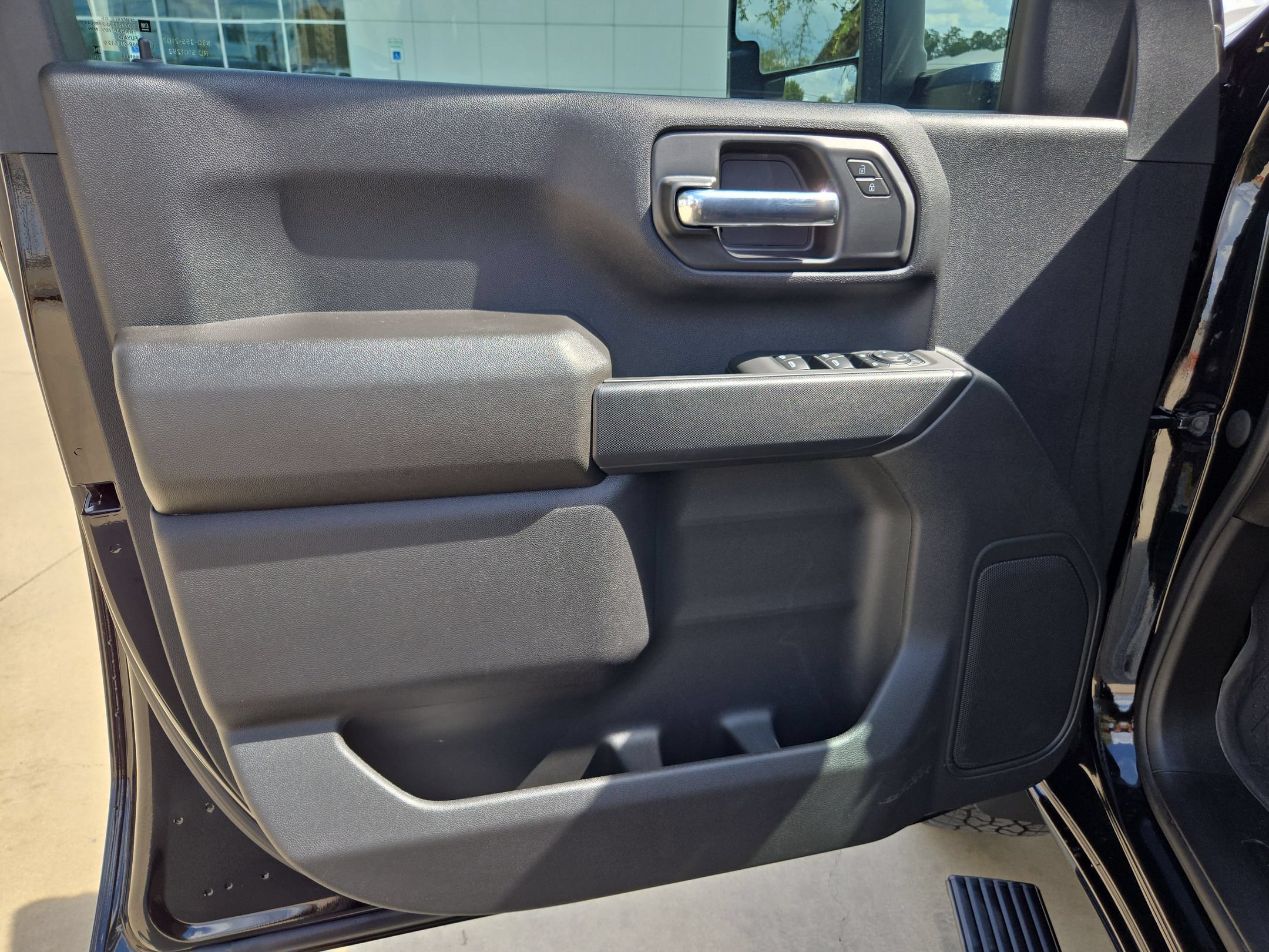 Certified 2024 Chevrolet Silverado 2500 Custom w/ Custom Value Package AWD/4WD image 11