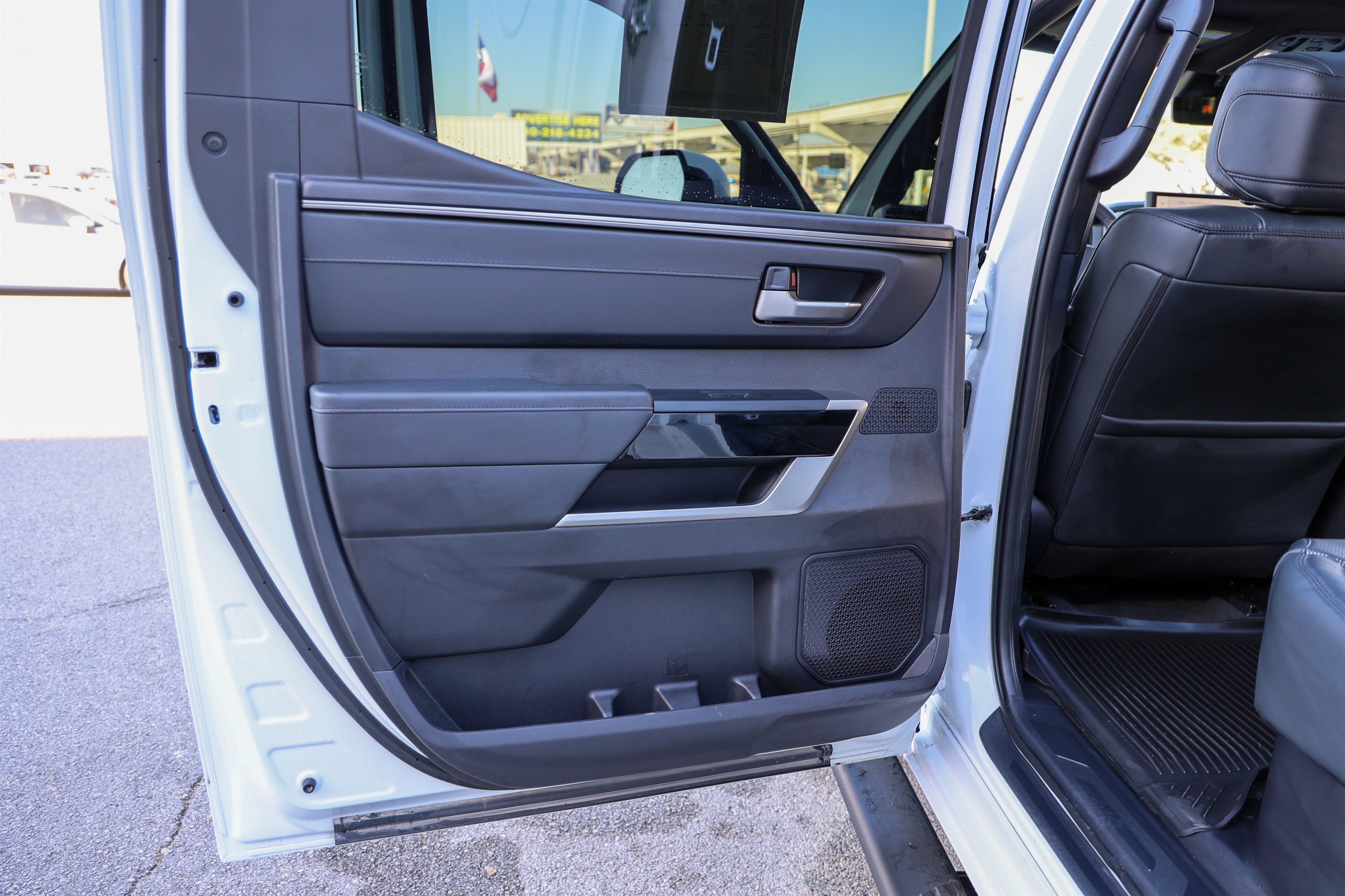 Used 2025 Toyota Tundra Limited image 39