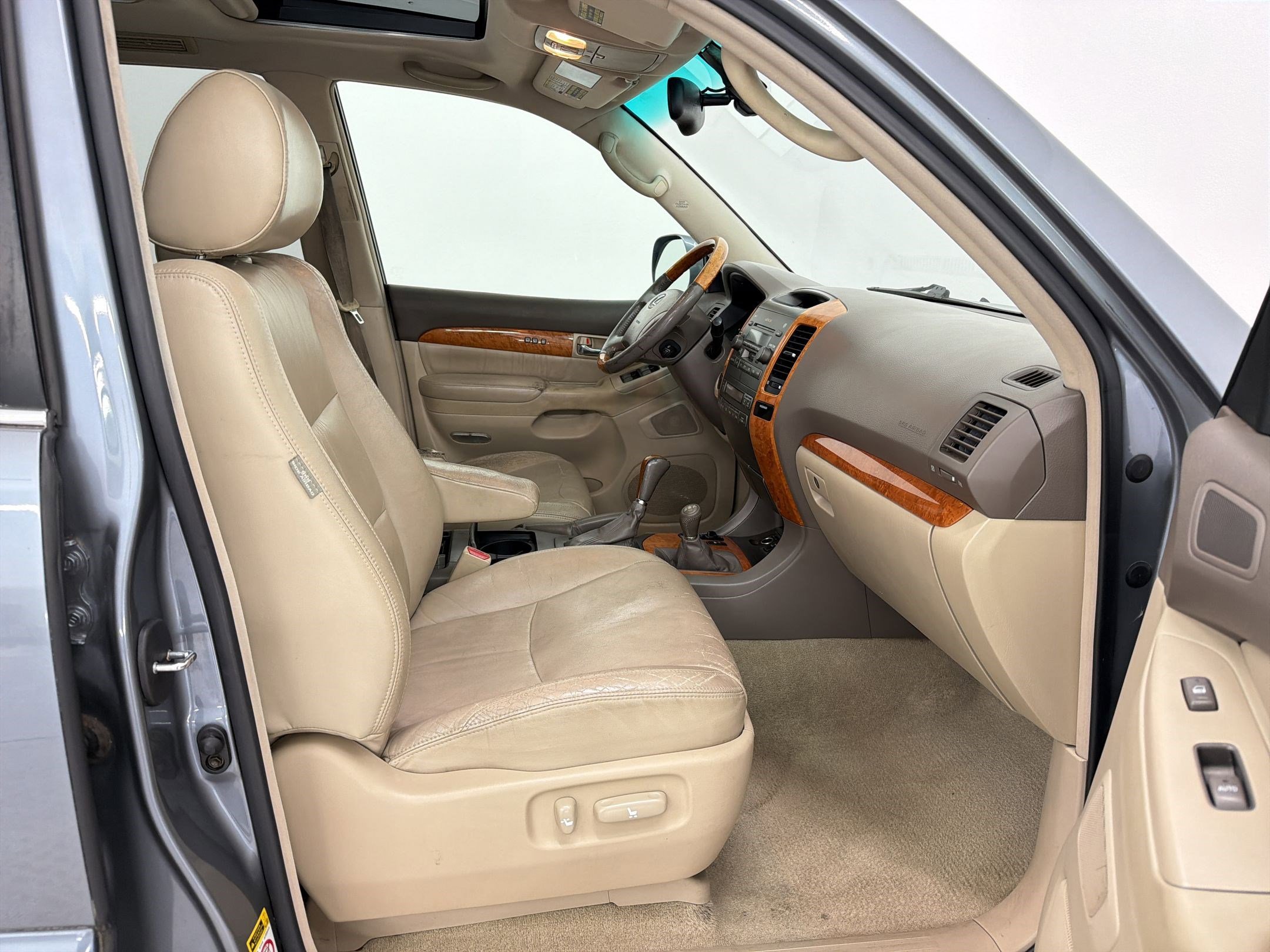 Used 2003 Lexus GX 470 image 25