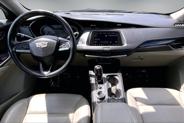 Used 2023 Cadillac XT4 Premium Luxury AWD/4WD image 15