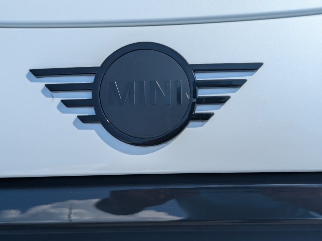 Used 2024 MINI Cooper S FWD image 3