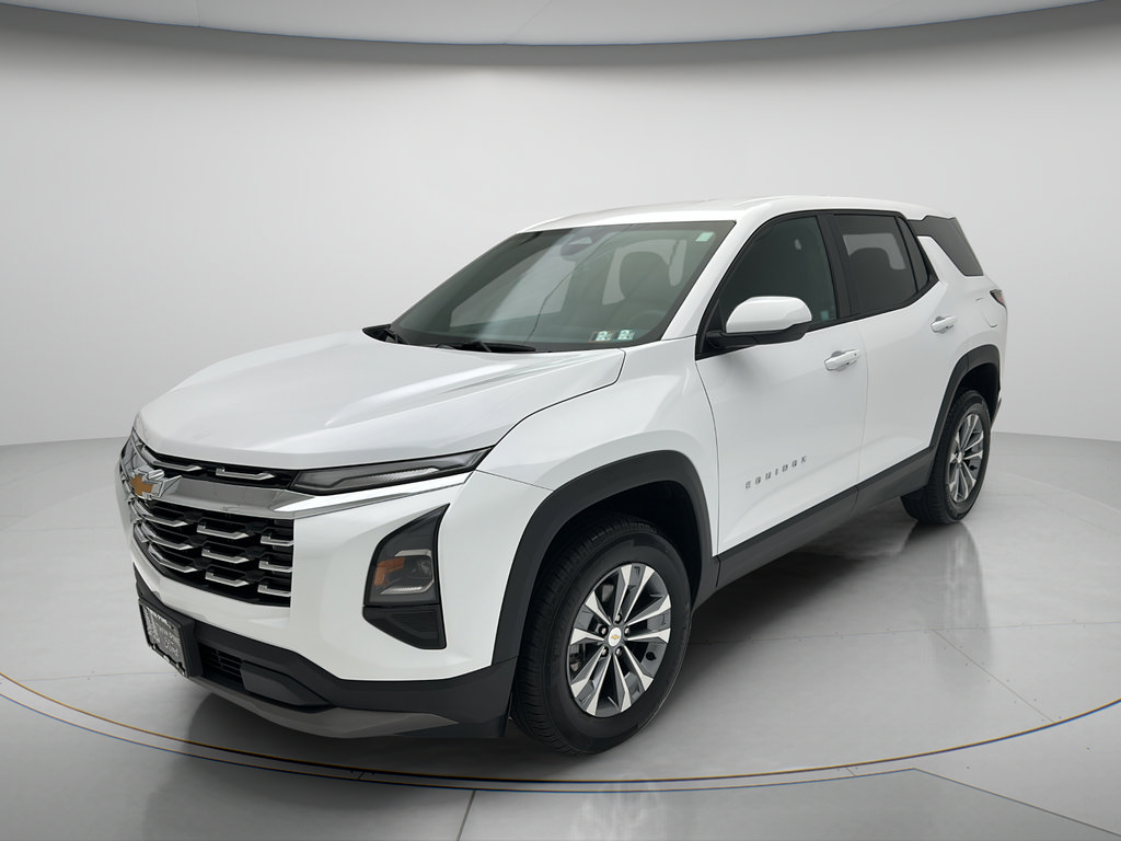 Used 2025 Chevrolet Equinox LT AWD/4WD image 3