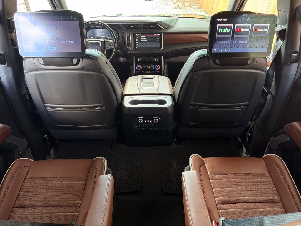 Used 2024 GMC Yukon XL Denali Ultimate AWD/4WD image 36