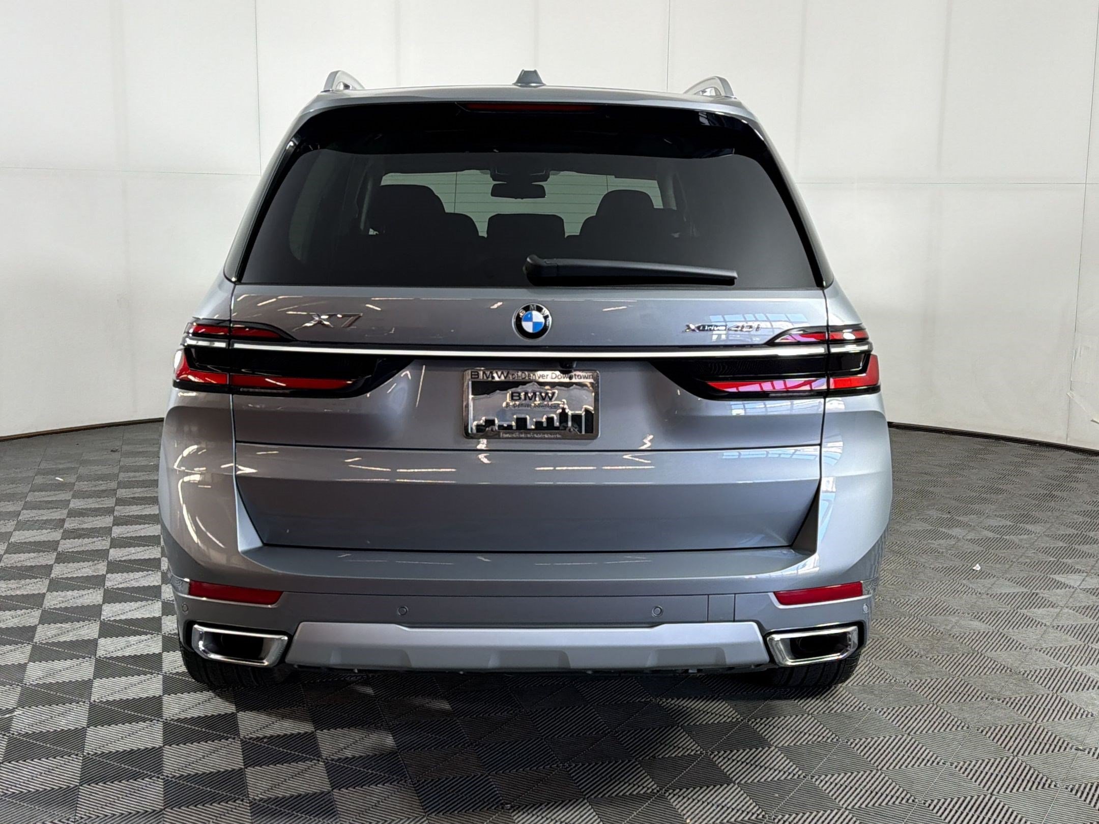 Used 2026 BMW X7 xDrive40i w/ Premium Package AWD/4WD image 10