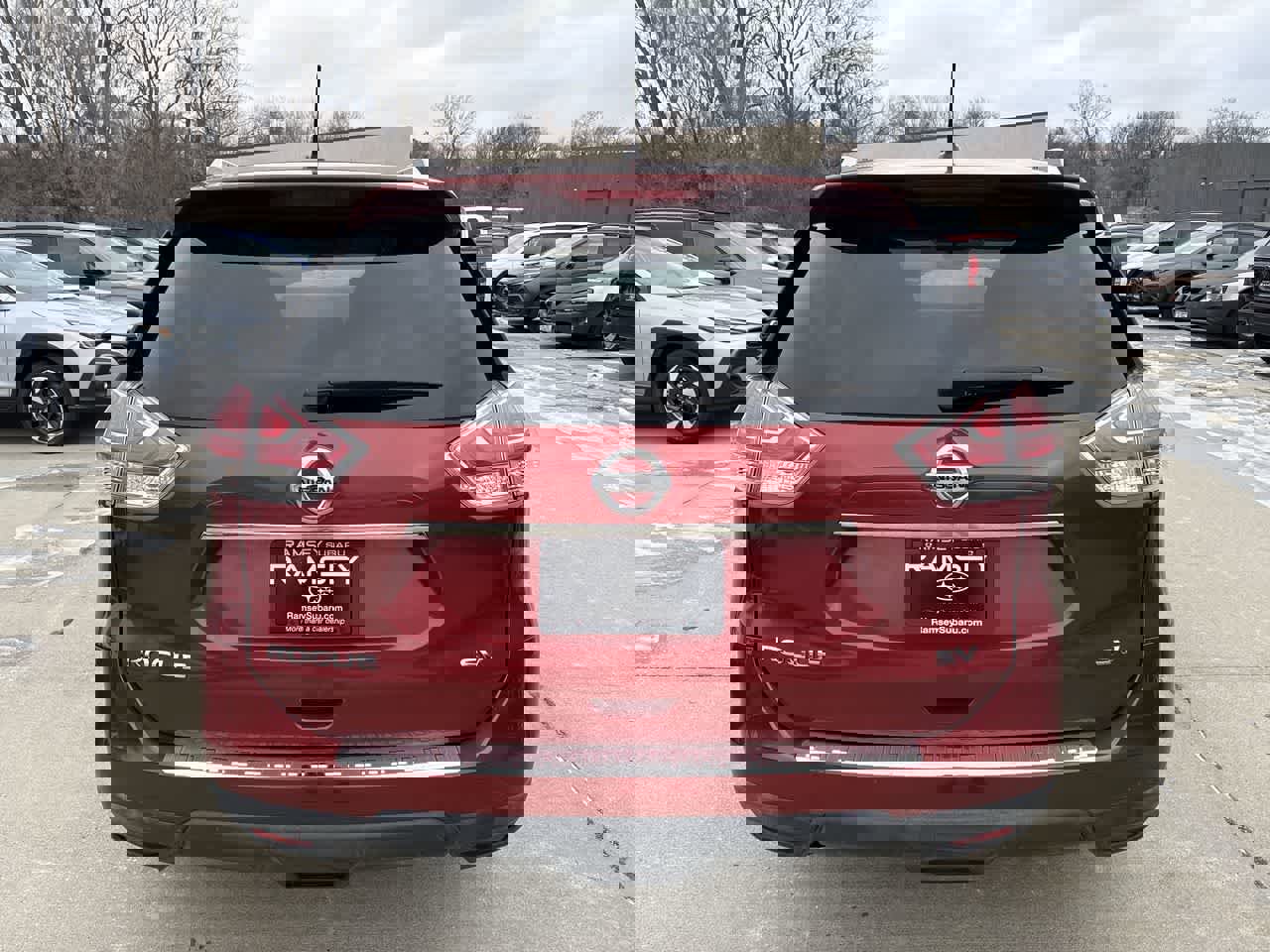 Used 2016 Nissan Rogue SV w/ SV Premium Package image 5