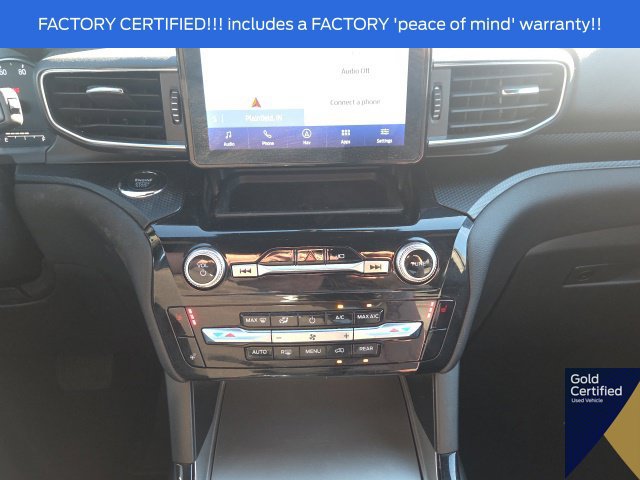 Used 2023 Ford Explorer XLT w/ Equipment Group 202A AWD/4WD image 32