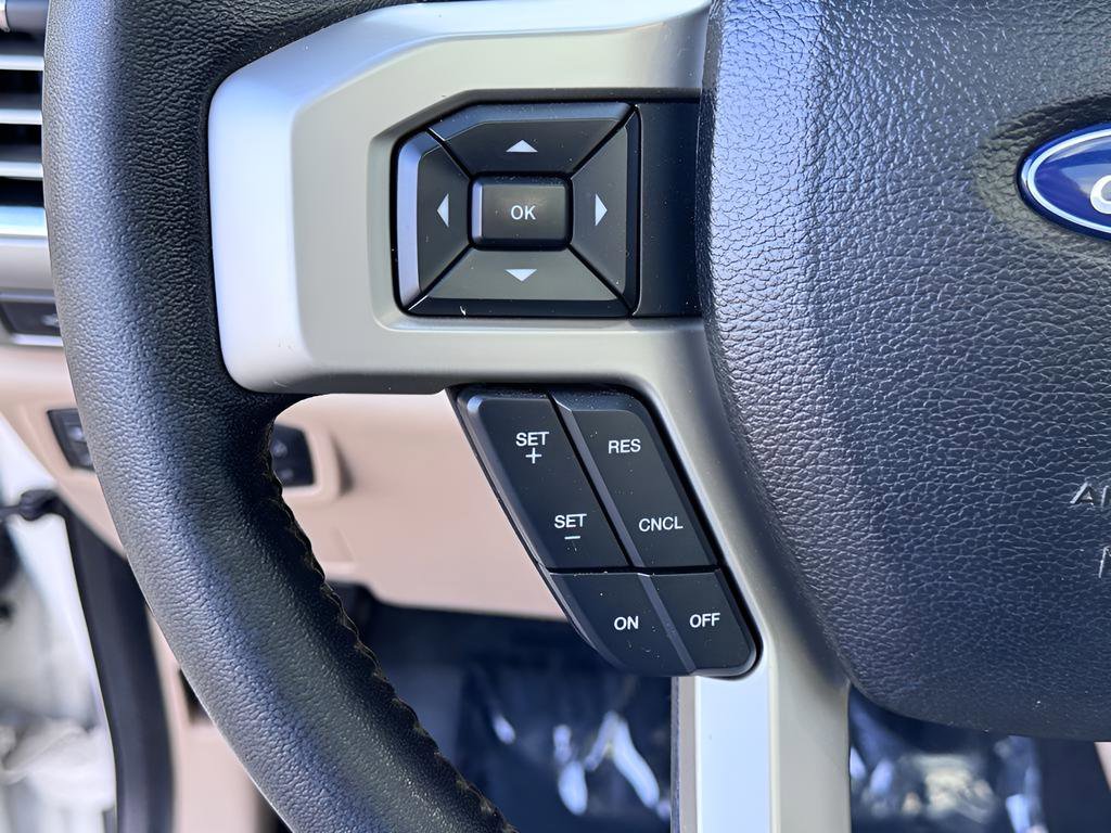 Used 2017 Ford F250 Lariat w/ Chrome Package image 25