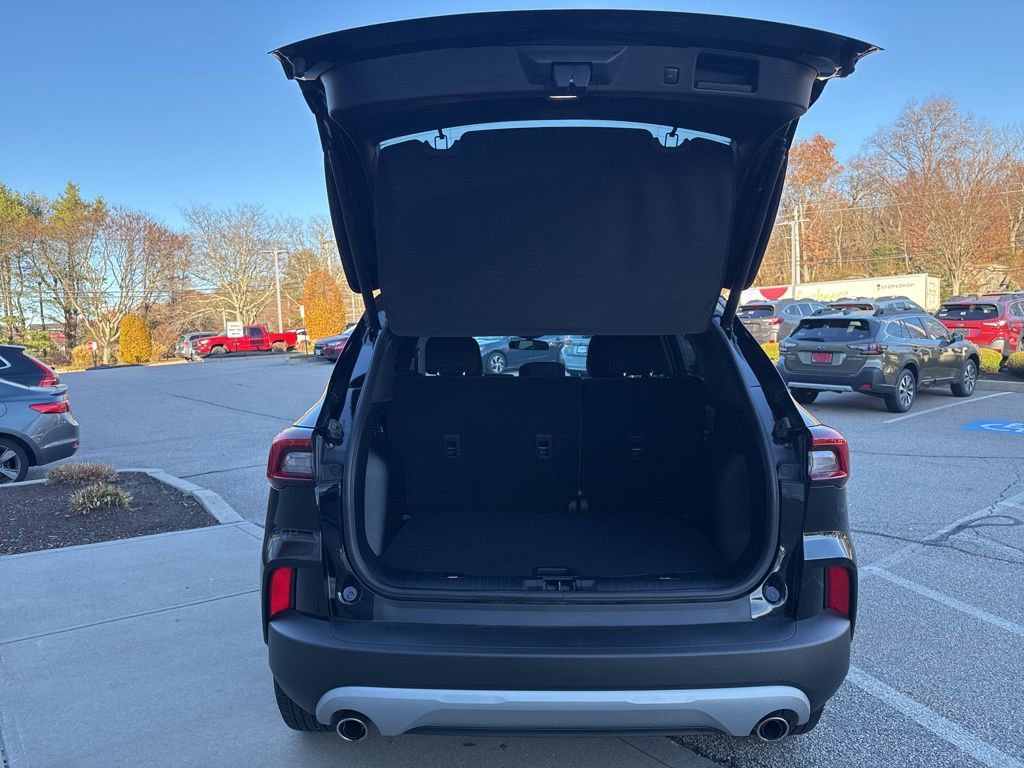 Used 2023 Ford Escape Active image 15