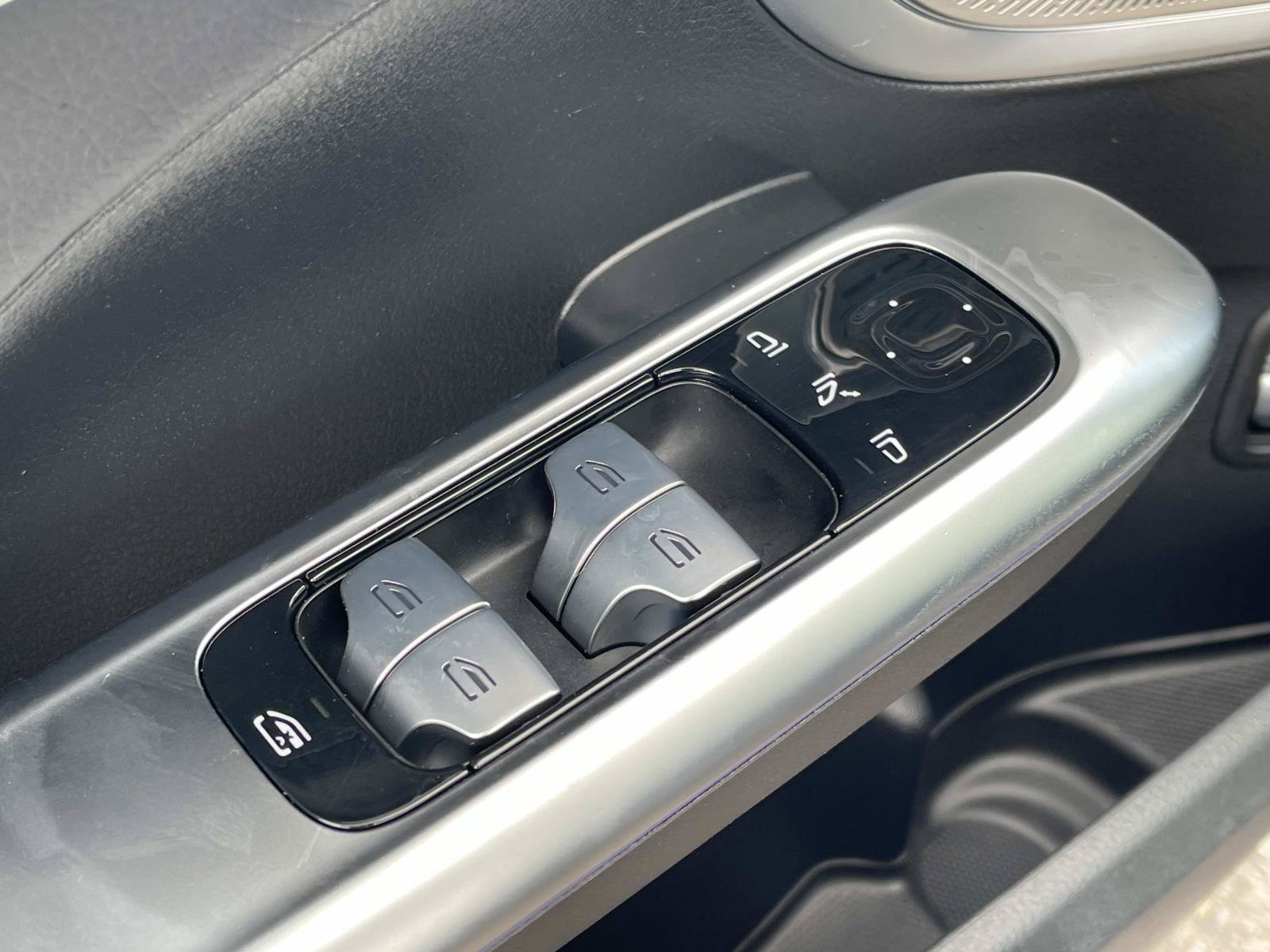 Certified 2025 Mercedes-Benz C 300 4MATIC Sedan image 30