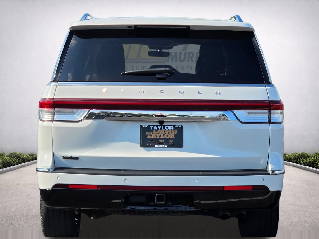 Used 2022 Lincoln Navigator Reserve AWD/4WD image 6