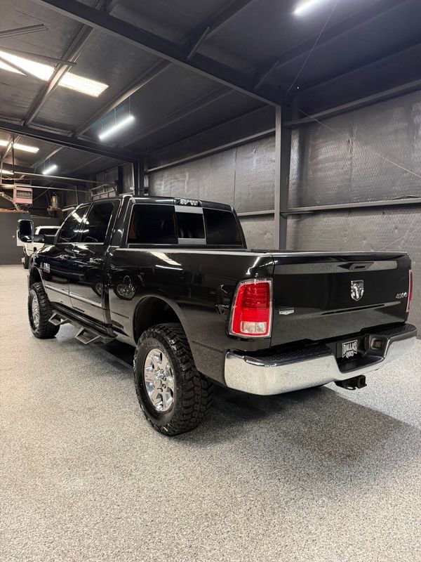 Used 2017 RAM 3500 Laramie w/ Convenience Group AWD/4WD image 3