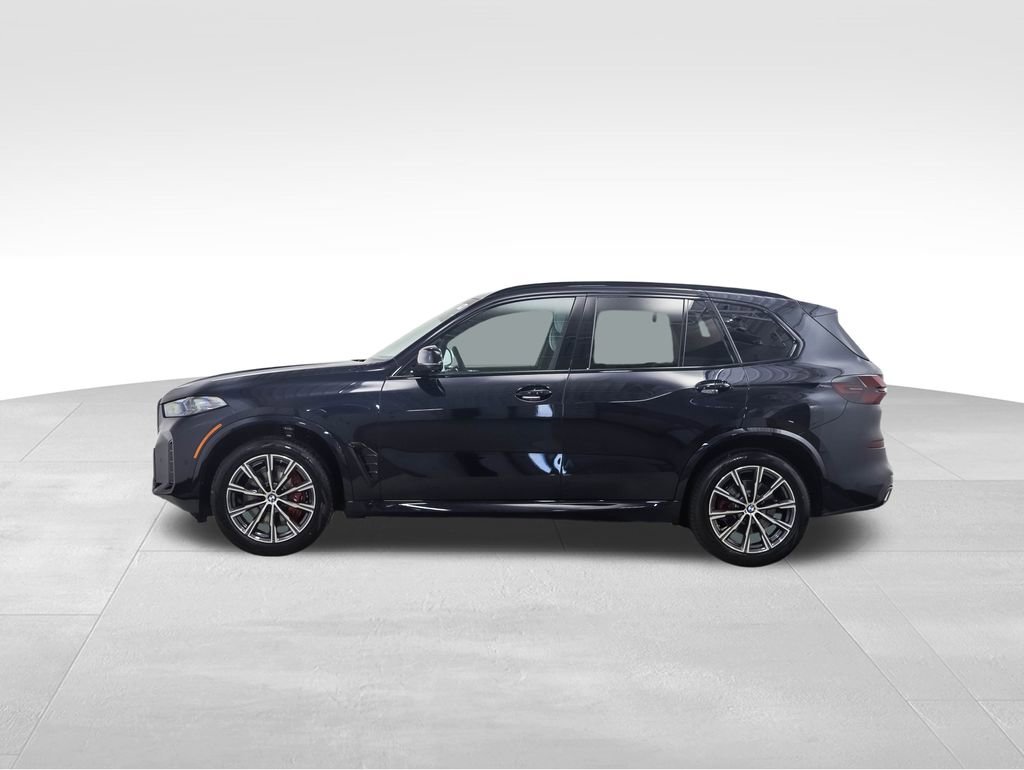 New 2026 BMW X5 xDrive40i w/ M Sport Package image 3