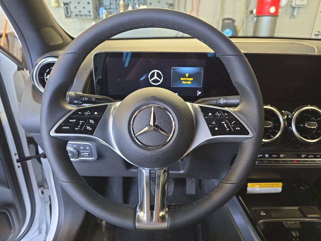 New 2026 Mercedes-Benz GLB 250 image 19