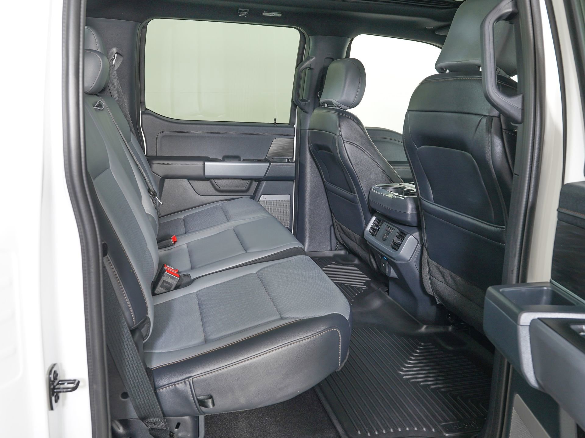 Used 2025 Ford F150 Lightning Lariat image 11