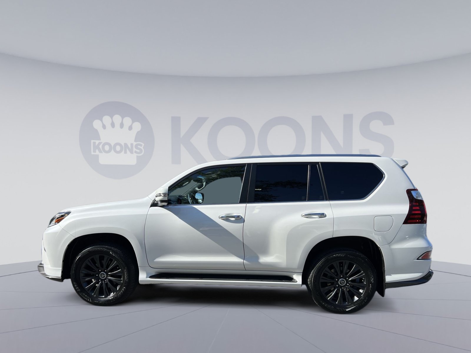 Used 2022 Lexus GX 460 Luxury w/ Sport Design Package AWD/4WD image 7