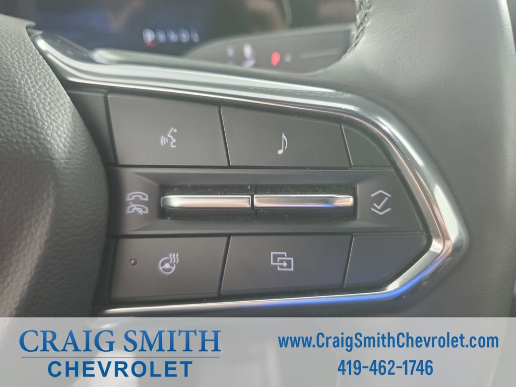 Used 2025 Chevrolet Equinox LT FWD image 17