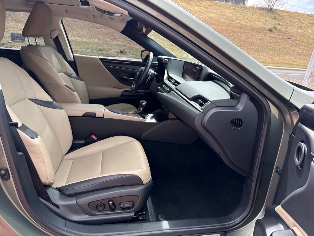 Used 2020 Lexus ES 350 w/ Premium Package image 27