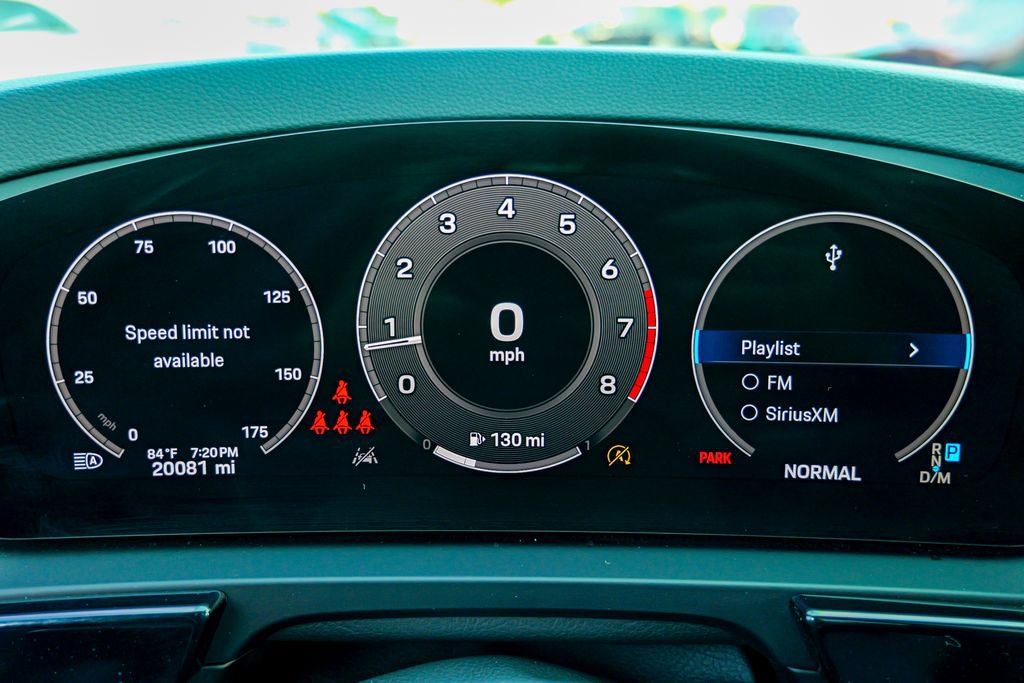 Used 2024 Porsche Cayenne Coupe AWD/4WD image 46