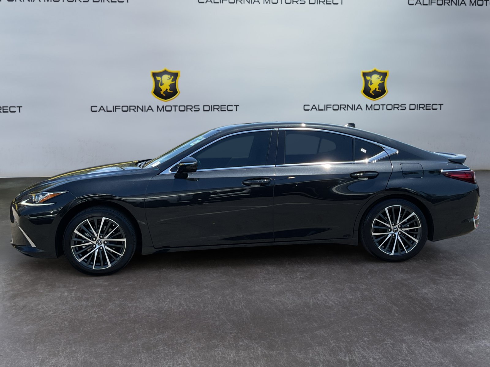 Used 2025 Lexus ES 300h w/ Premium Package FWD image 8