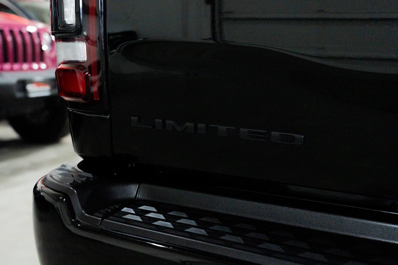 Used 2020 RAM 3500 Limited AWD/4WD image 11