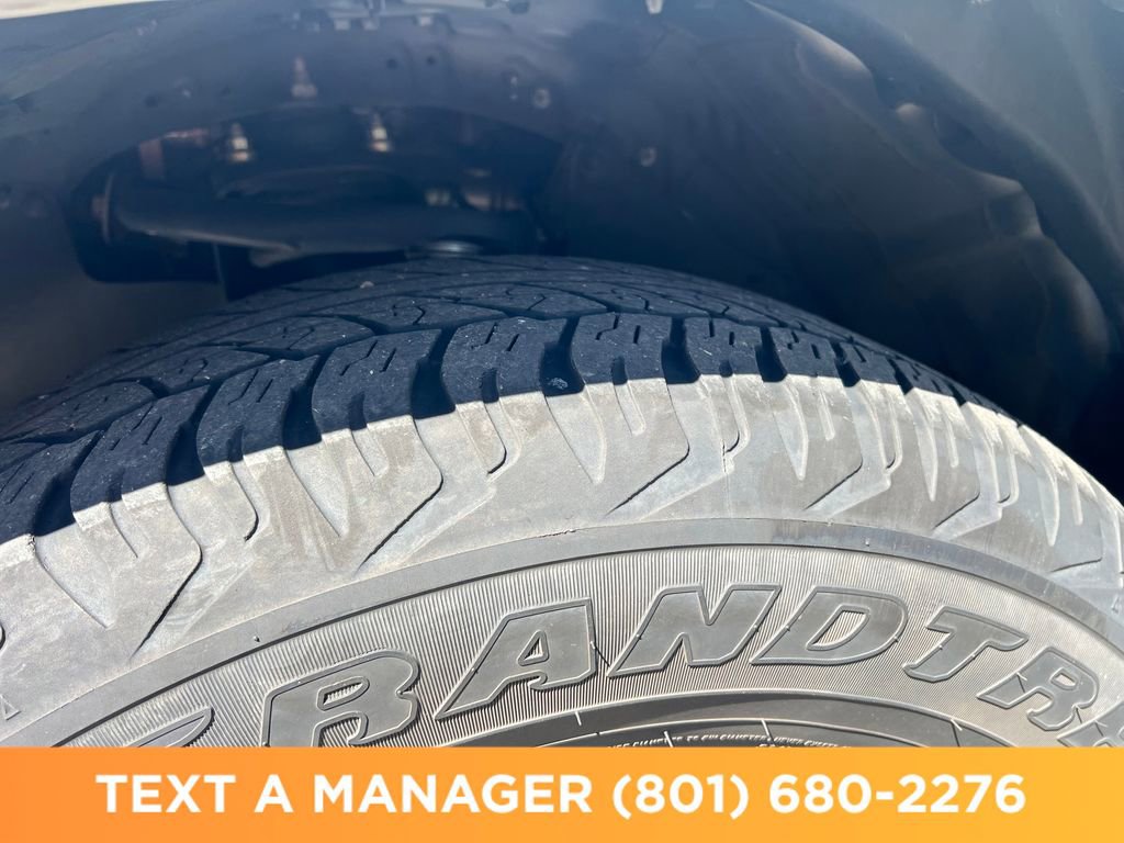 Used 2023 Toyota 4Runner TRD Off-Road Premium w/ Moonroof Package AWD/4WD image 13